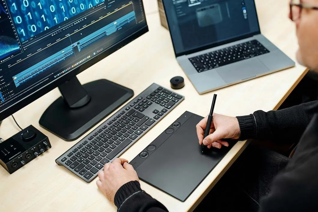 Wacom Intuos Pro (2025) Large Drawing Tablet